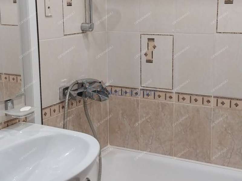 трёхкомнатная квартира на улице Куйбышева дом 61