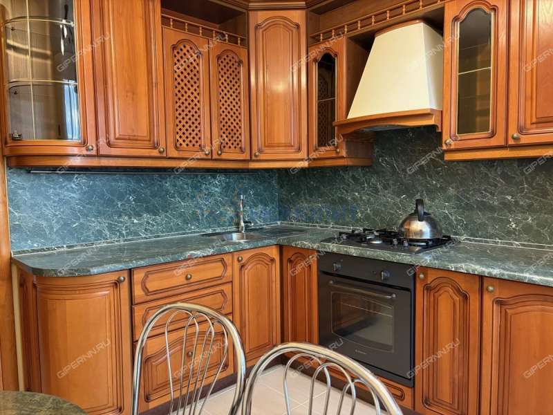 двухкомнатная квартира на улице Строкина дом 18