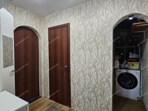 1-komnatnaya-ul-yuliusa-fuchika-d-10-k1 фото