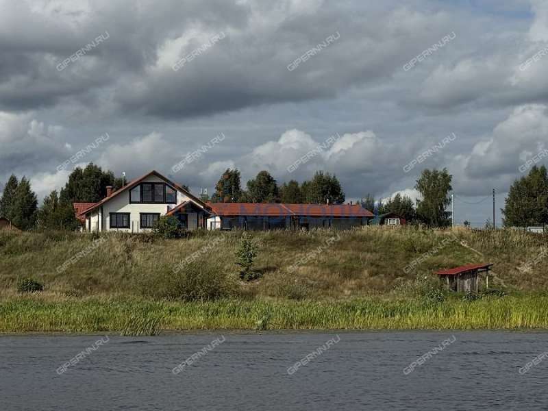 коттедж на улице Заводская село Каменка