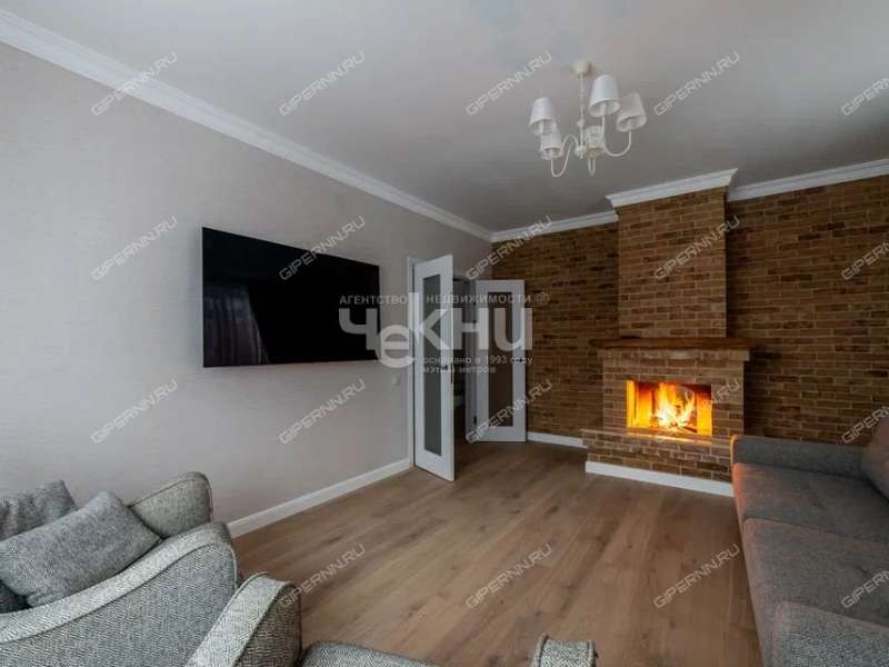 дом на Яблоневая ДП Земляникино