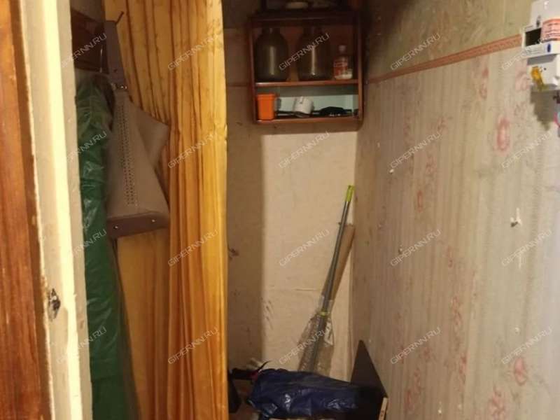 однокомнатная квартира на проспекте Бусыгина дом 47