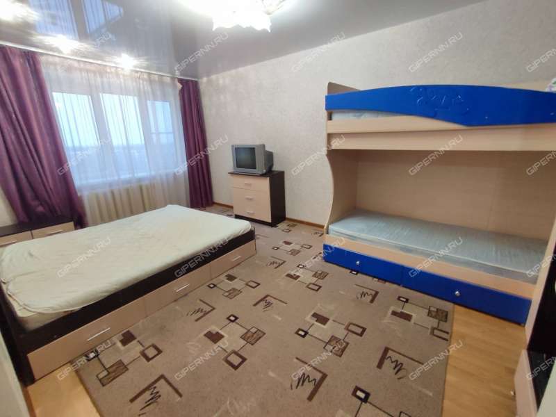 двухкомнатная квартира в 2-м микрорайоне дом 4 город Кстово