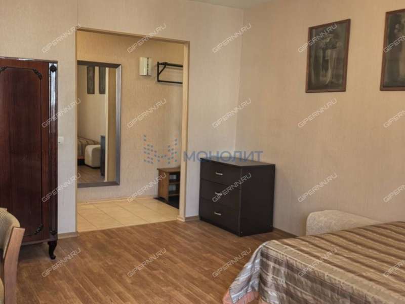 трёхкомнатная квартира на Республиканской улице дом 25