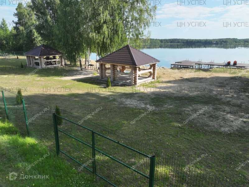 дом на  деревня Озеро