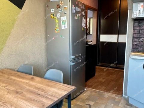 2-komnatnaya-ul-krasnodoncev-d-13 фото