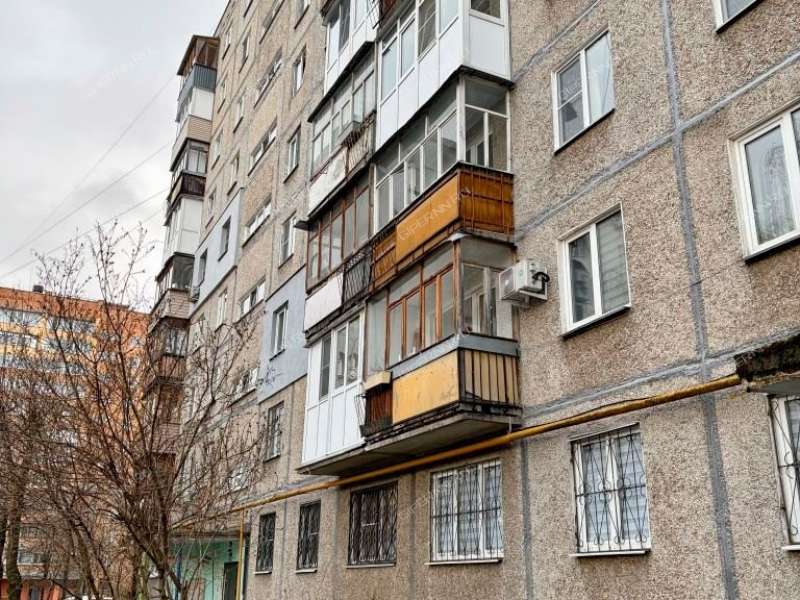 трёхкомнатная квартира на улице Героя Шнитникова дом 8