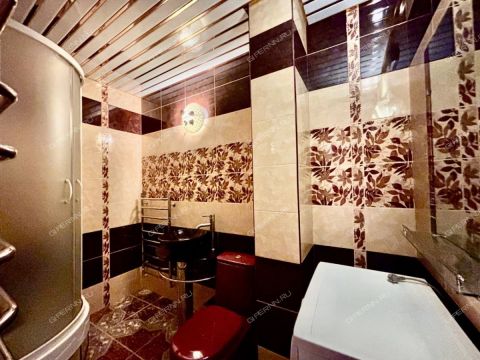 4-komnatnaya-ul-surikova-d-16a фото