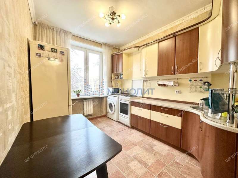 трёхкомнатная квартира на проспекте Ленина дом 80