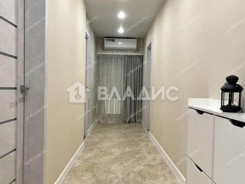 3-komnatnaya-ul-sergeya-akimova-d-25 фото