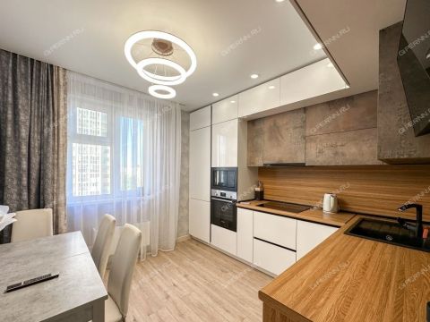 2-komnatnaya-b-r-yuzhnyy-d-18 фото