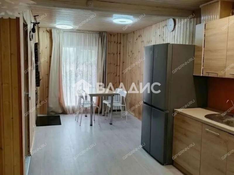 дом на улице Земляничная село Елховка