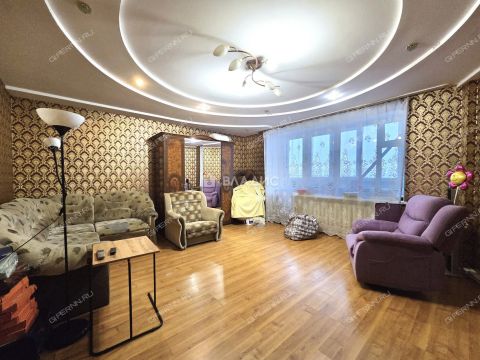 3-komnatnaya-ul-nizhne-pecherskaya-d-2 фото