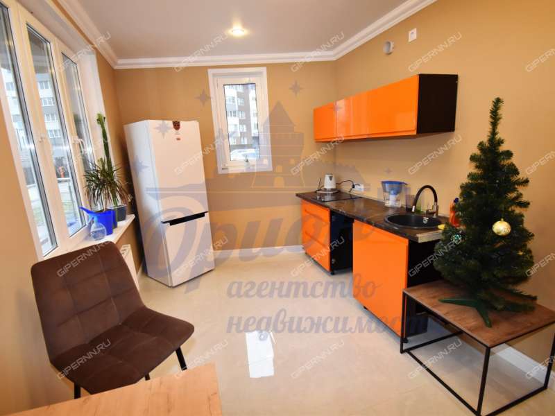 трёхкомнатная квартира на улице Маршала Баграмяна дом 4