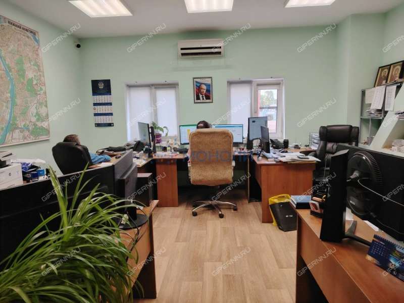 здание под офис, торговую площадь на улице Щербакова