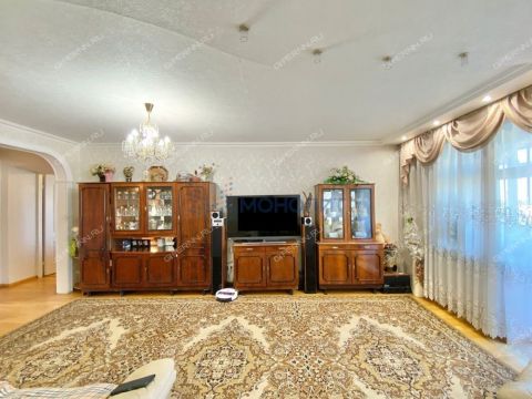 4-komnatnaya-prosp-gagarina-d-113 фото