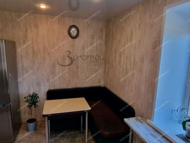 четырёхкомнатная квартира на проспекте Ильича дом 56 к2