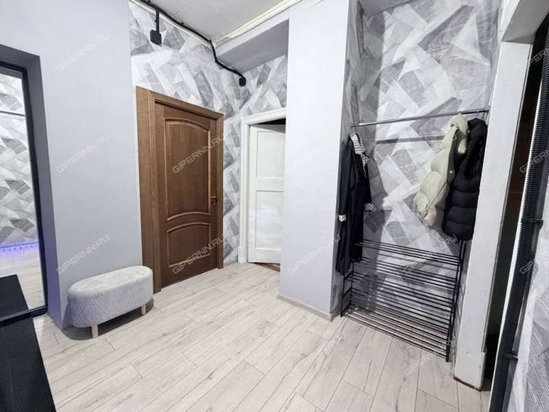 трёхкомнатная квартира на улице Васильева дом 36