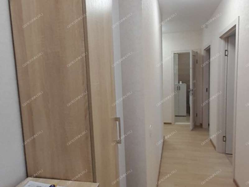 трёхкомнатная квартира на проспекте Героев Донбасса дом 16