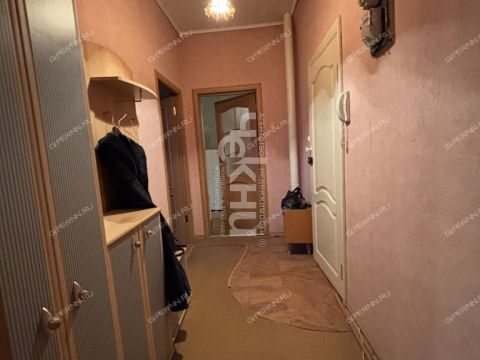 2-komnatnaya-ul-oktyabrskoy-revolyucii-d-37 фото