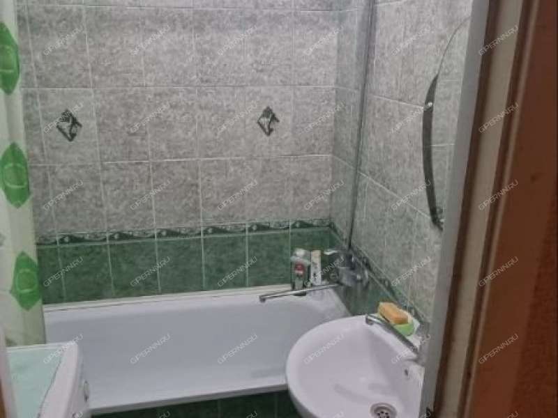 трёхкомнатная квартира на улице Ватутина дом 16а