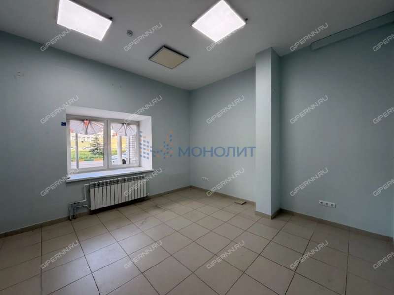 помещение под офис, недвижимость под образовательные учреждения на Деловой улице