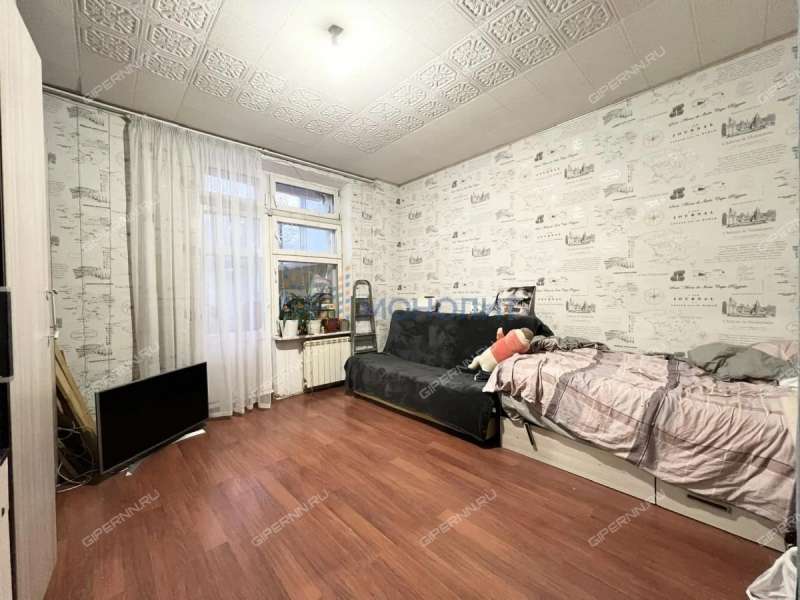 трёхкомнатная квартира на проспекте Ильича дом 33