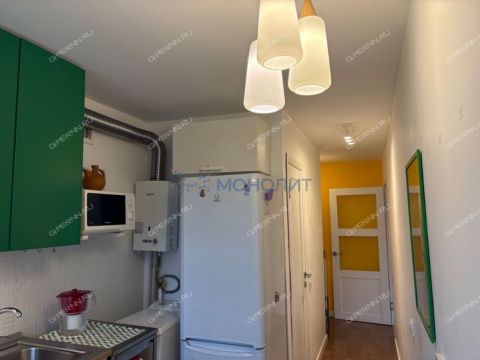 2-komnatnaya-ul-zalomova-d-11 фото