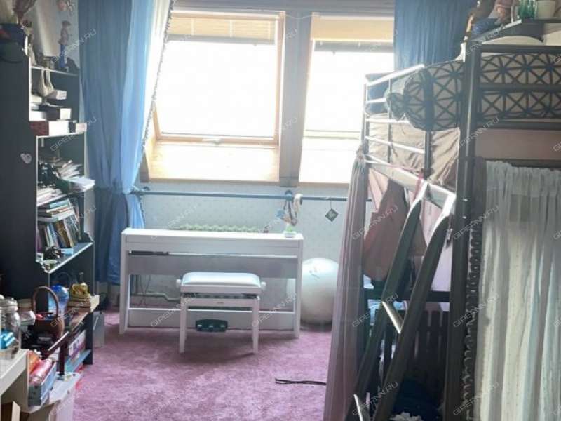 четырёхкомнатная квартира на улице Воровского дом 24