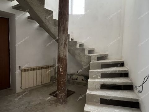 5-komnatnaya-ul-kompozitora-kasyanova-d-1 фото