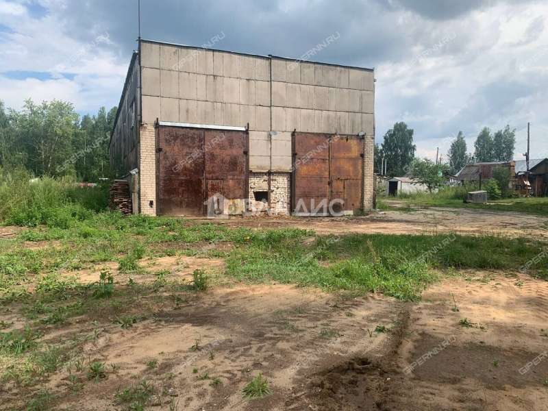 помещение под производственную площадь на улице Чернышевского город Семёнов