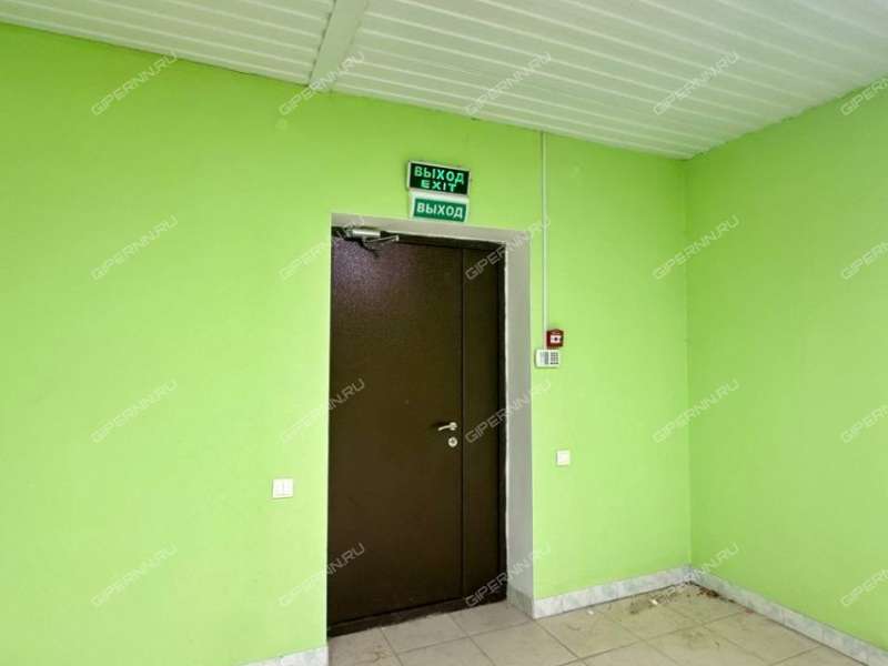 здание под офис, торговую площадь на улице Коминтерна