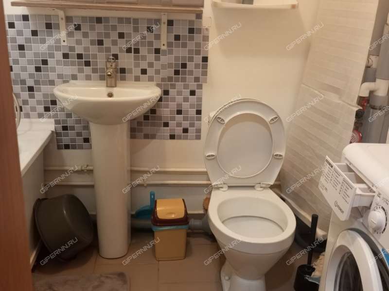 квартира-студия на Бурнаковской улице дом 95