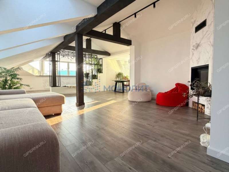 трёхкомнатная квартира на улице Минина дом 29